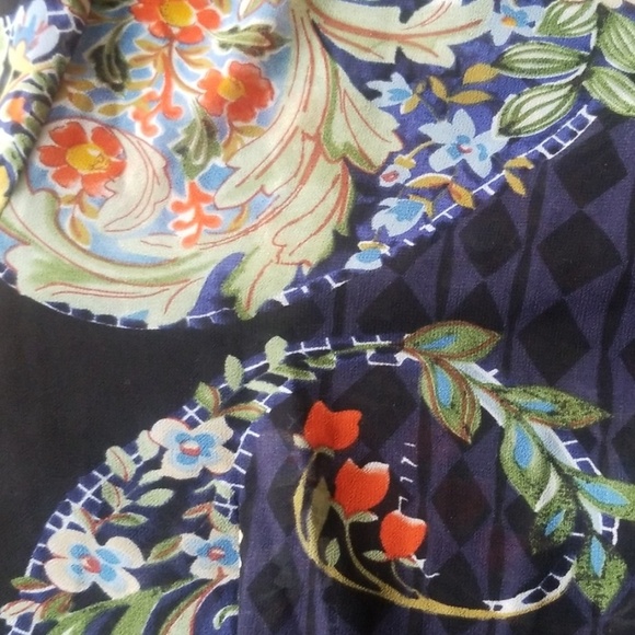 Cabi Womens Amour Semi Sheer Floral Blouse small - Picture 8 of 8